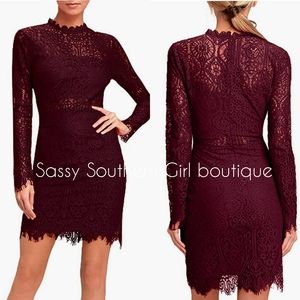 🆕⭐Wine red lace long sleeve dress